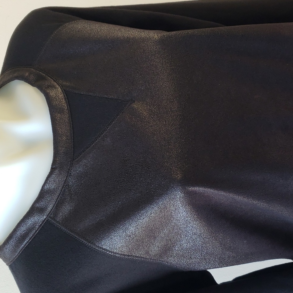 Seven 7 shiny leather look w jersey sleeves sweatshirt w back zipper